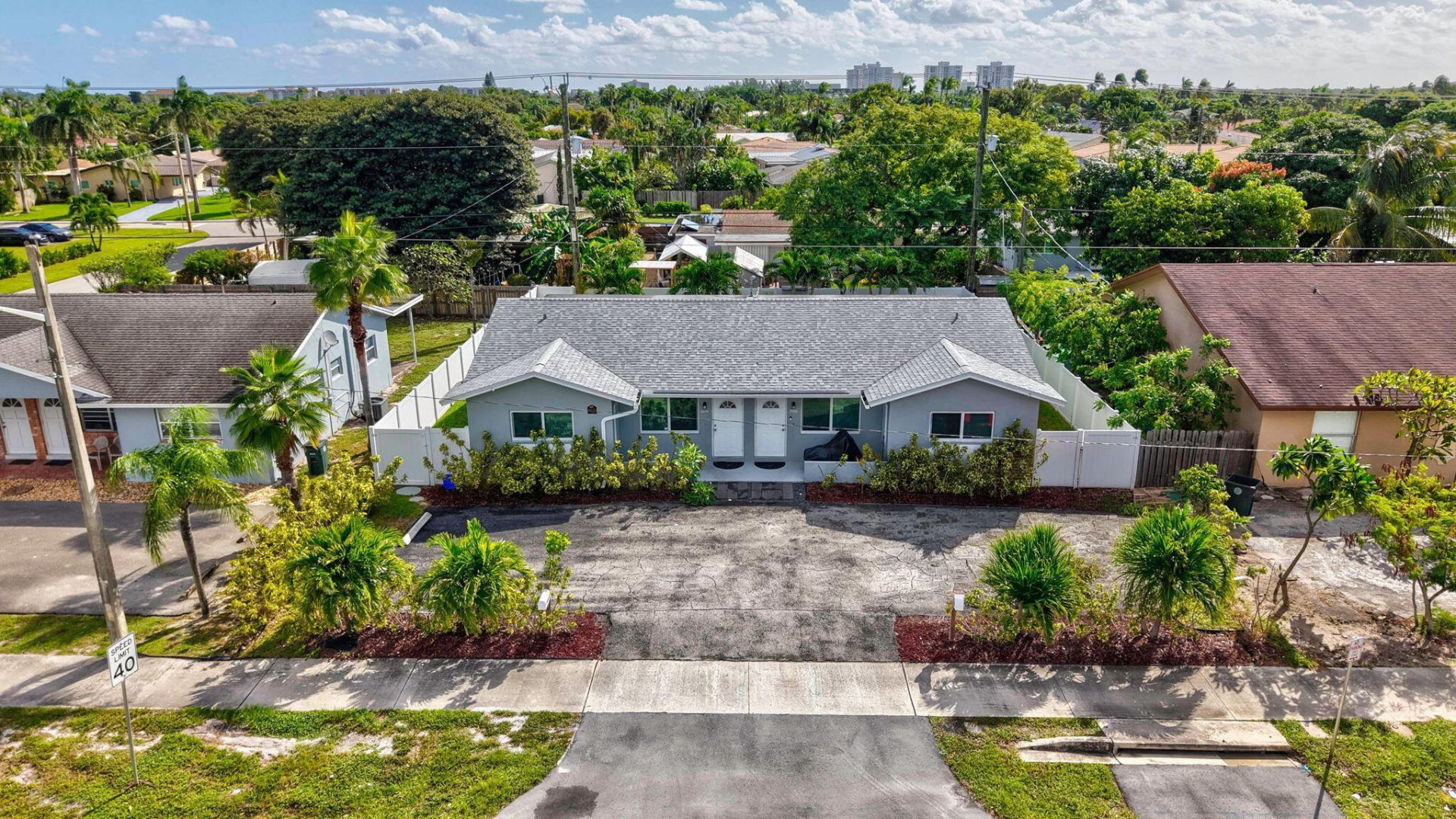 2550 N Dixie Highway, Boca Raton, FL 33431 Photo