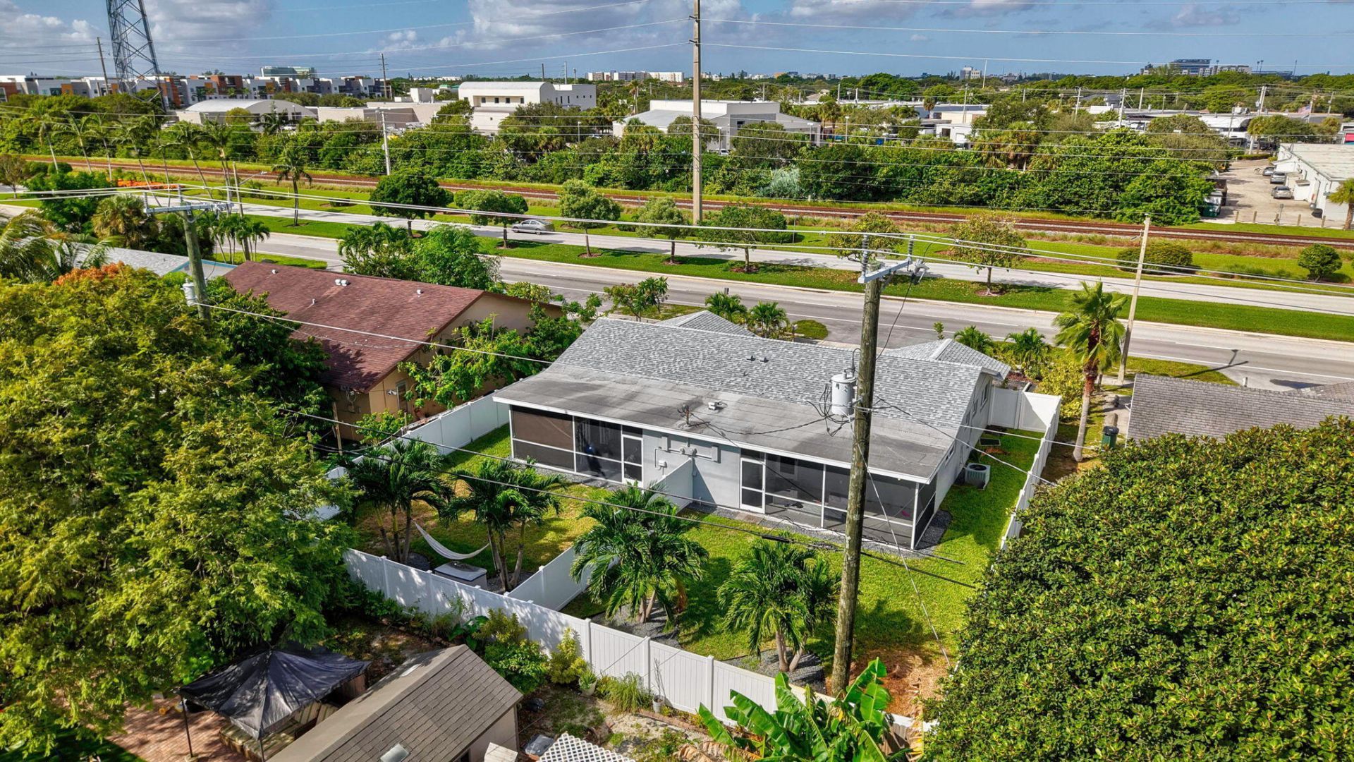 2550 N Dixie Highway, Boca Raton, FL 33431 Photo