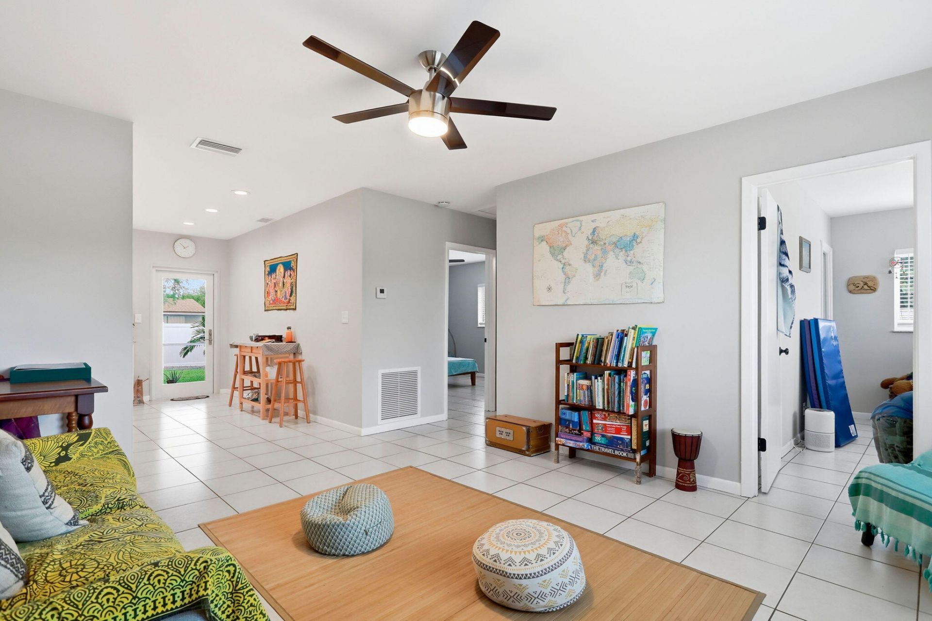 2550 N Dixie Highway, Boca Raton, FL 33431 Photo