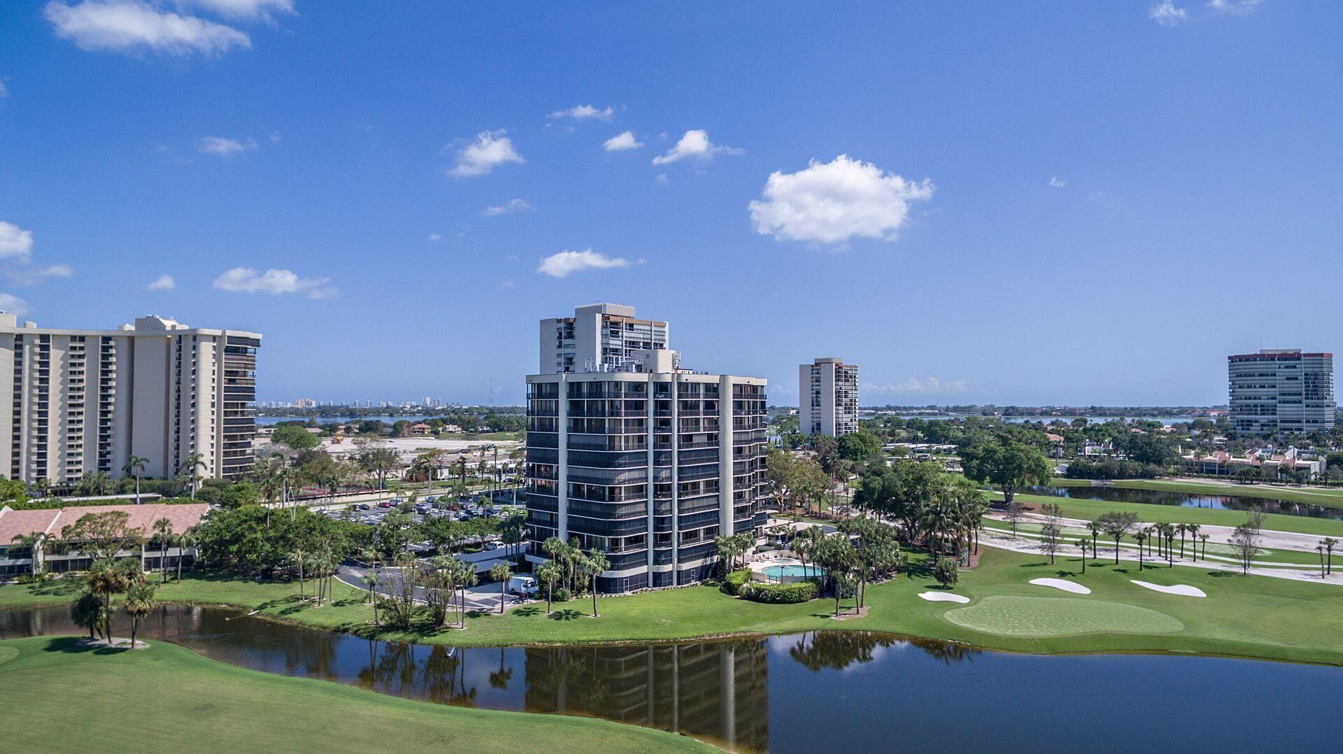 2427 Presidential Way, Unit 803, West Palm Beach, FL 33401 Photo