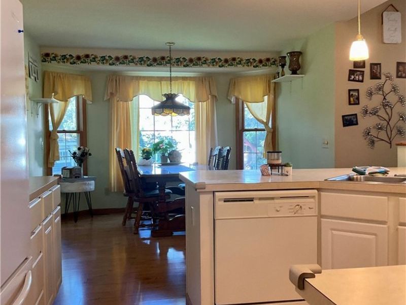 8603 Murray Road, Valley View, OH 44125 Photo 11
