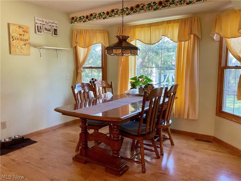 8603 Murray Road, Valley View, OH 44125 Photo 14