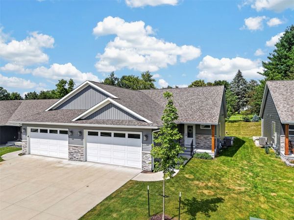 921 Prairie View Drive, West Branch, IA 52358
