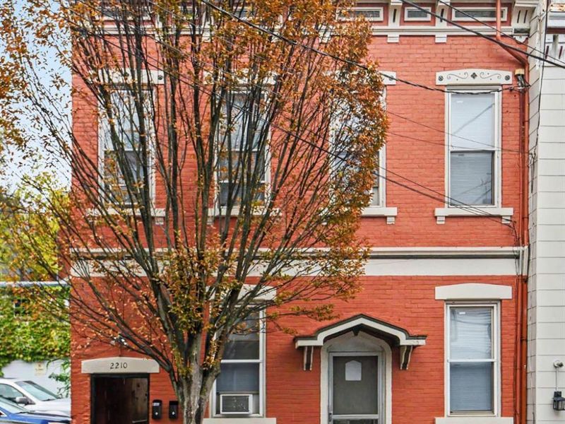 2210 Victor Street, Cincinnati, OH 45219 Photo 1