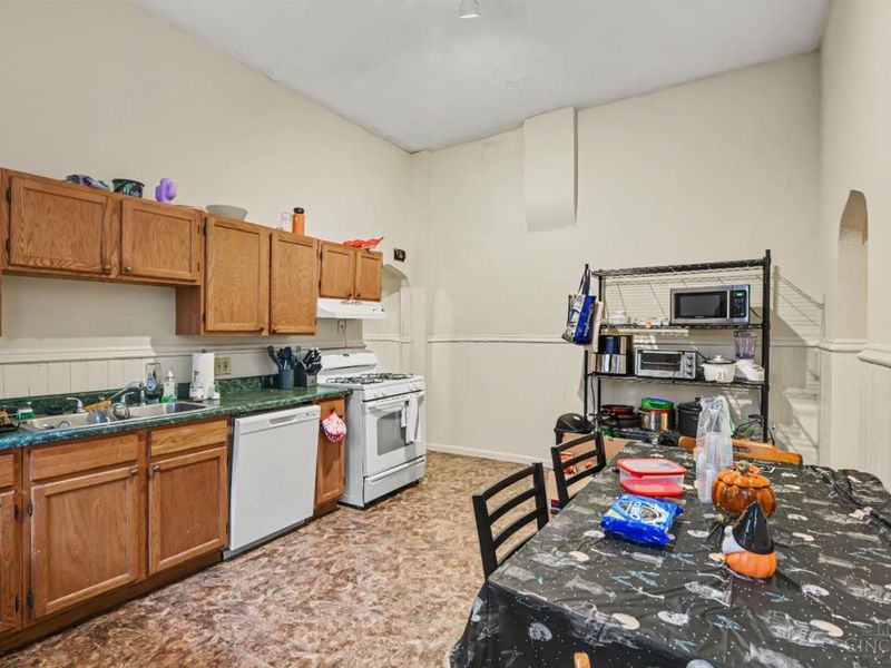 2210 Victor Street, Cincinnati, OH 45219 Photo 12