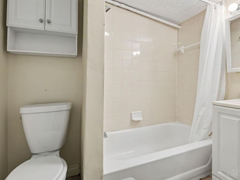 2210 Victor Street, Cincinnati, OH 45219 Photo 33