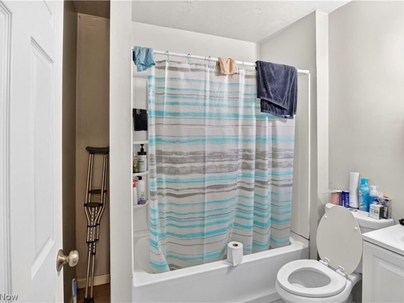 10741 Churchill Avenue , Cleveland, OH 44106 Photo 17
