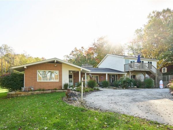 723 & 725 S Cleveland Avenue, Mogadore, OH 44260
