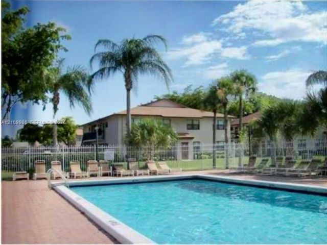 10002 Winding Lake Rd , Unit 101, Sunrise, FL 33351 Photo