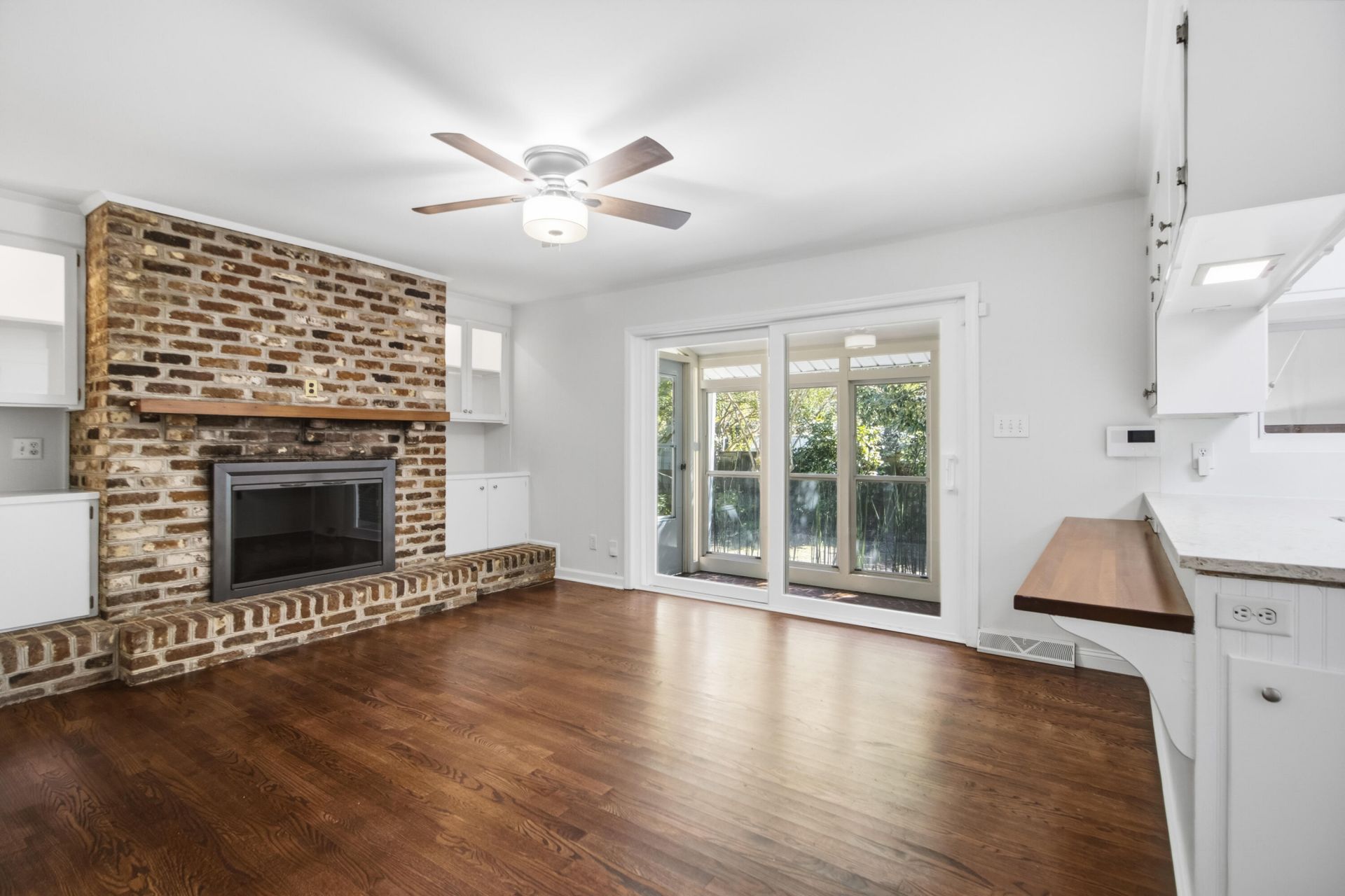 318 Millcreek Drive Photo 34