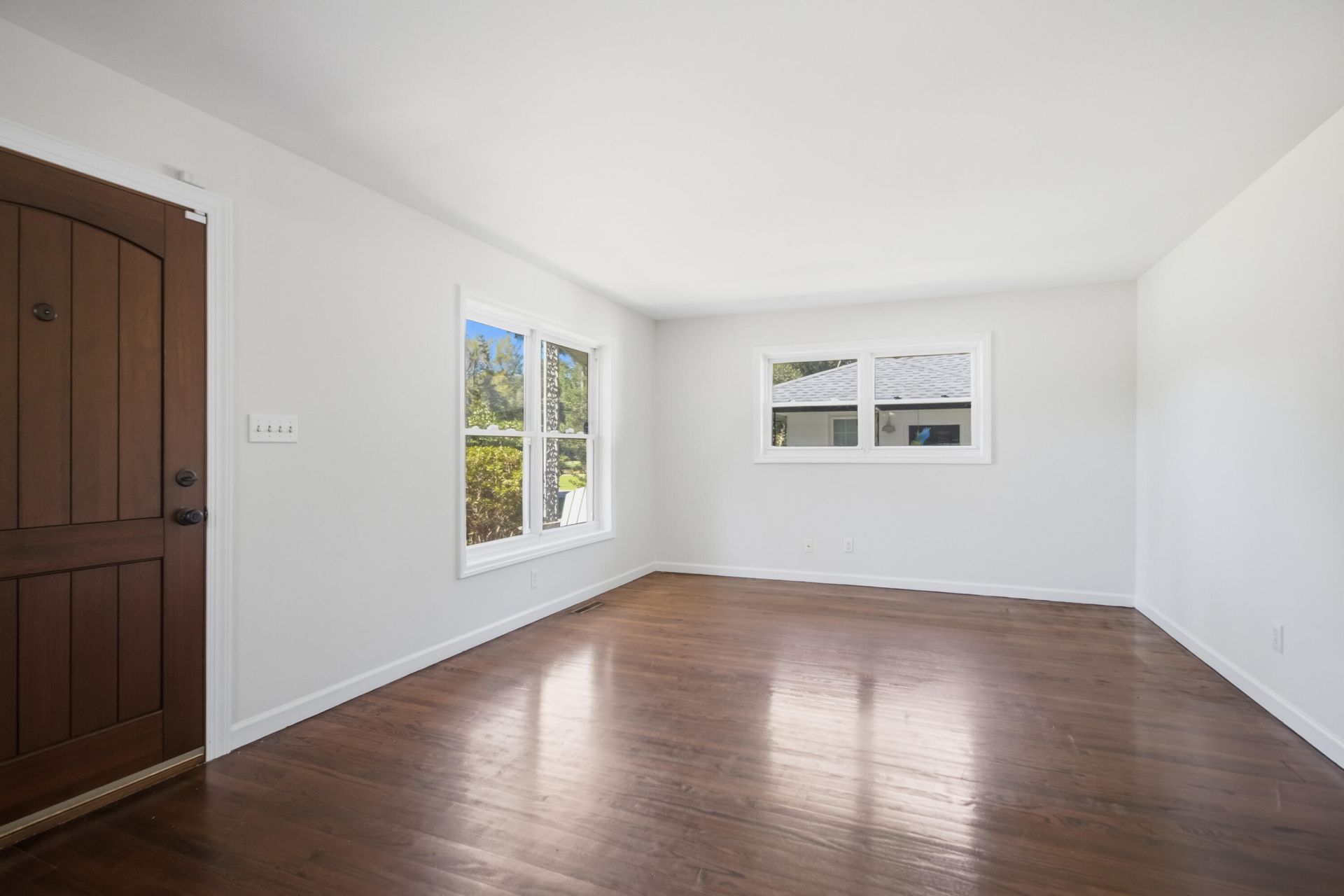 318 Millcreek Drive Photo 8