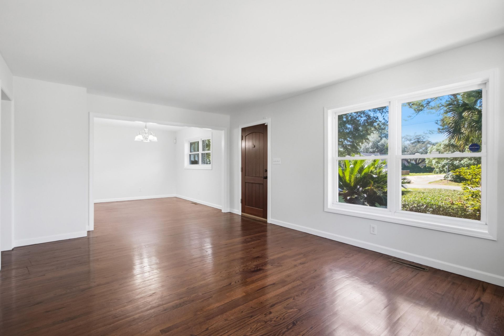 318 Millcreek Drive Photo 9