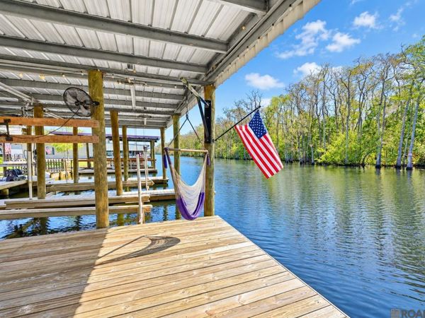 23328 Chene Blanc Ln, Maurepas, LA 70449
