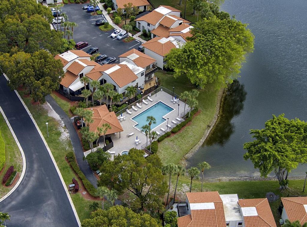 5803 Fox Hollow Drive, Unit B, Boca Raton, FL 33486 Photo
