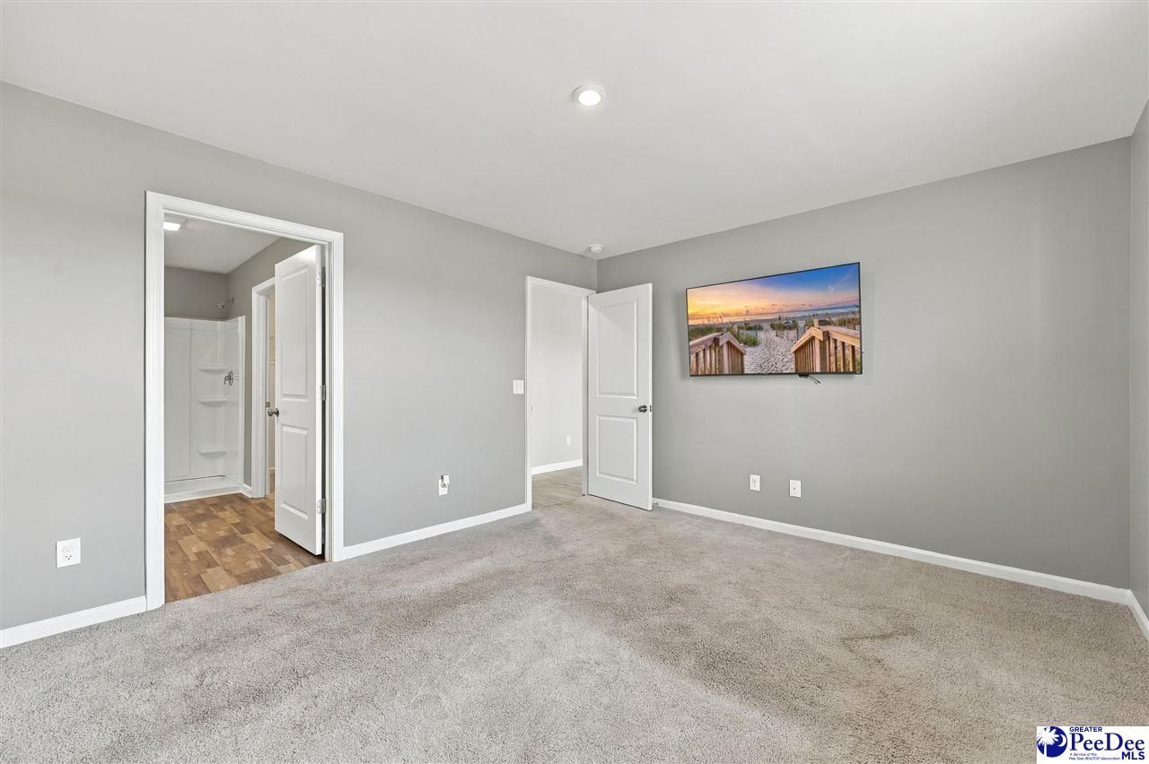 2060 Eastpark Dr Photo 18