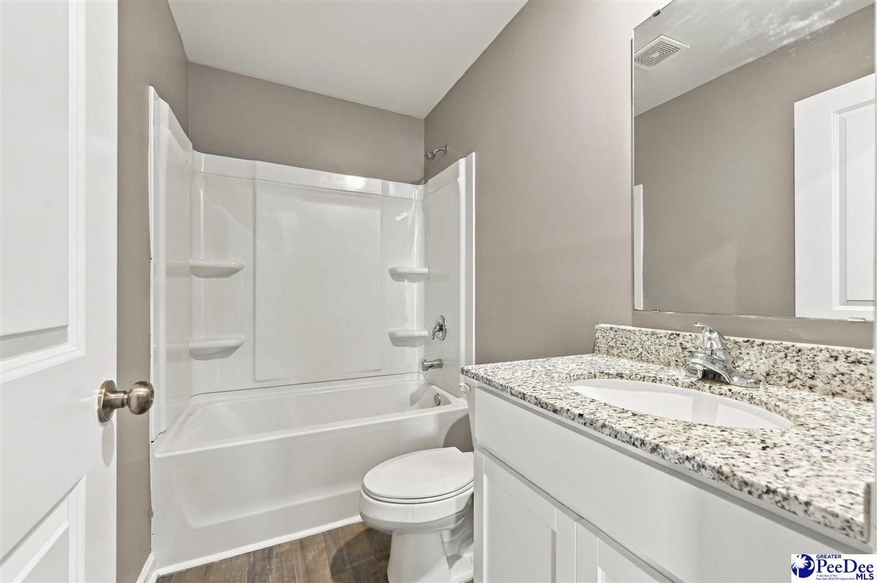 2060 Eastpark Dr Photo 21