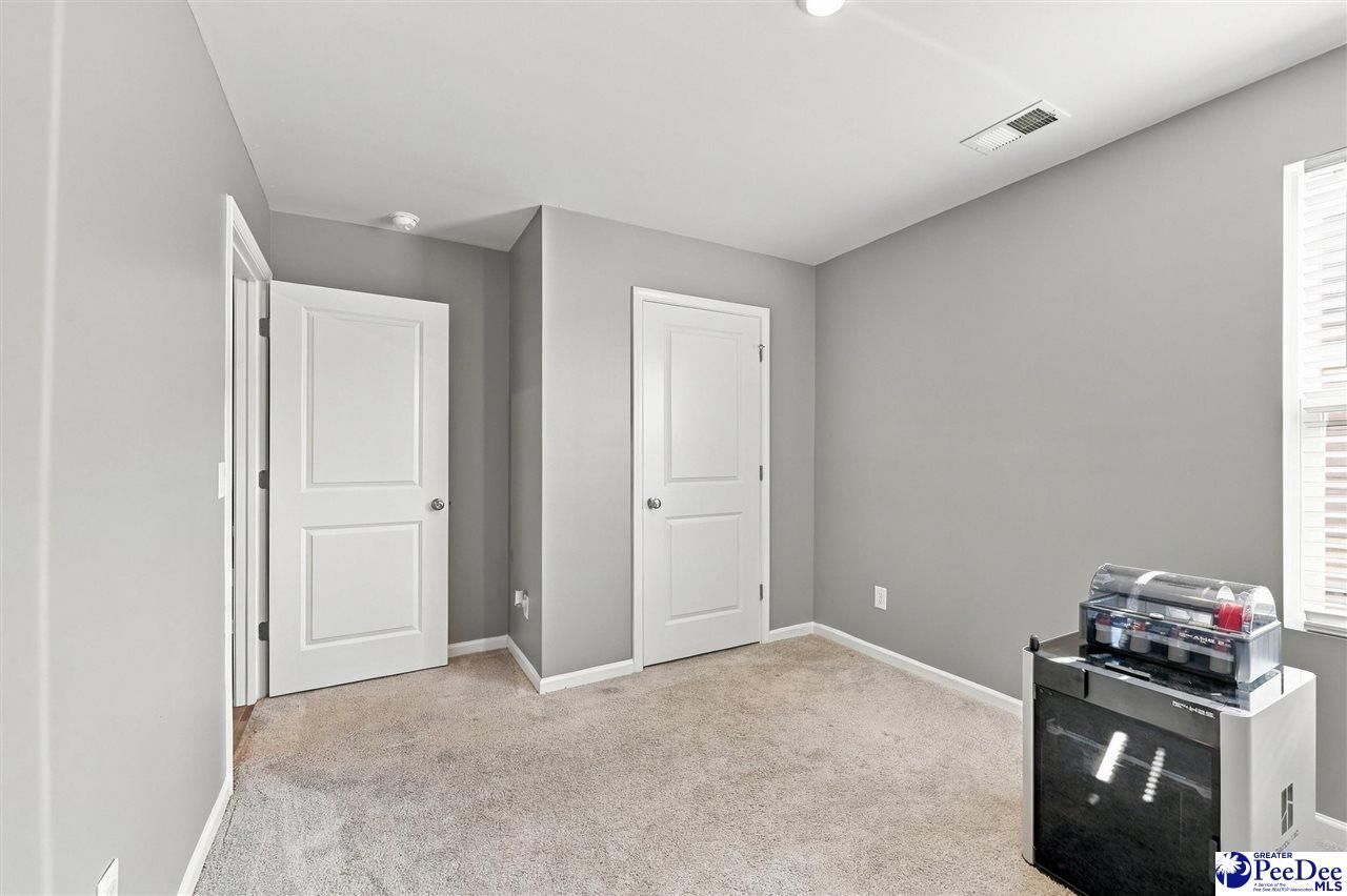 2060 Eastpark Dr Photo 23