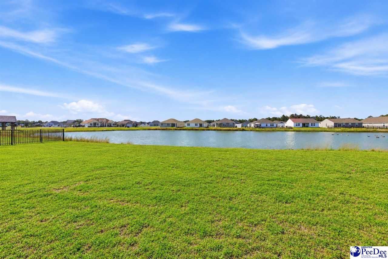2060 Eastpark Dr Photo 28
