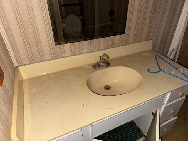 4825 Victoria Avenue, Sarasota, FL 34233 Photo