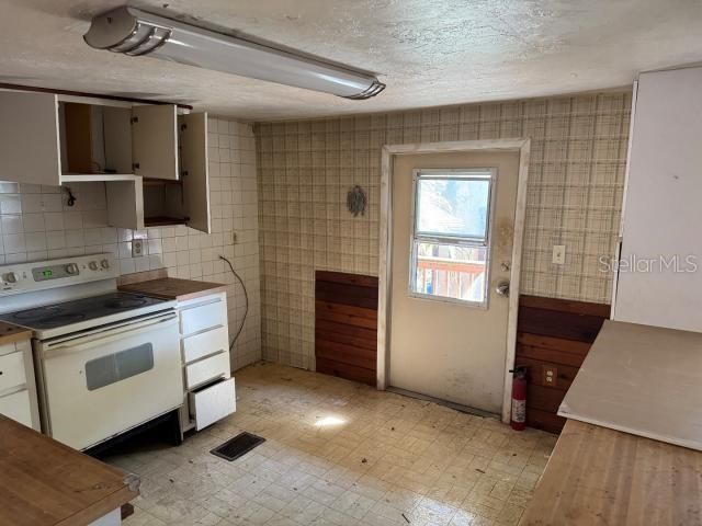 4825 Victoria Avenue, Sarasota, FL 34233 Photo