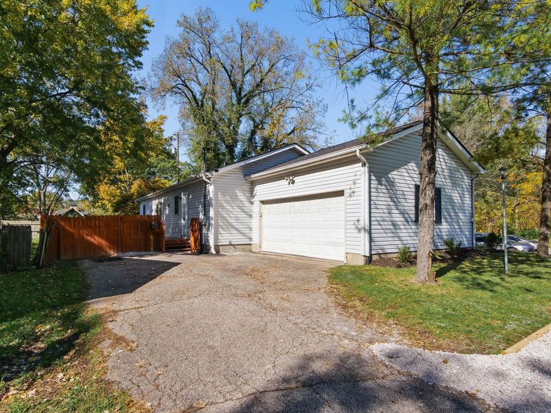 5277 E Livingston Avenue, Columbus, OH 43232 Photo 35