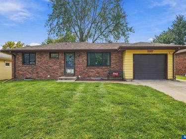 5227 Pawnee Street, Lincoln, NE 68506