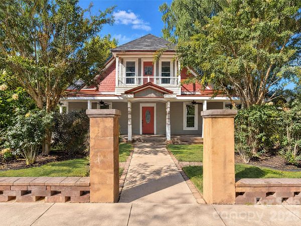 732 Front Street , Statesville, NC 28677