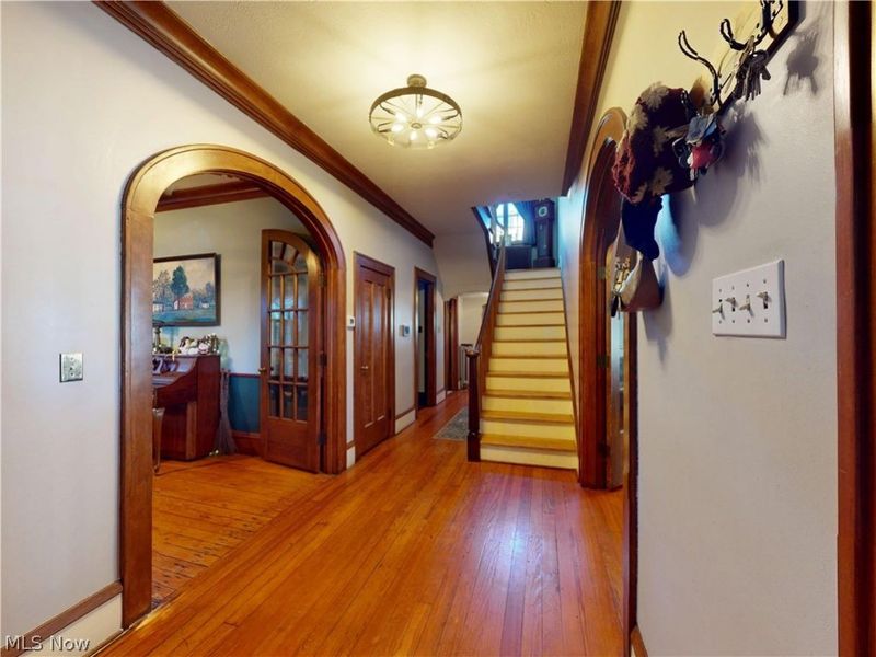 217 4th Street NE, Massillon, OH 44646 Photo 2