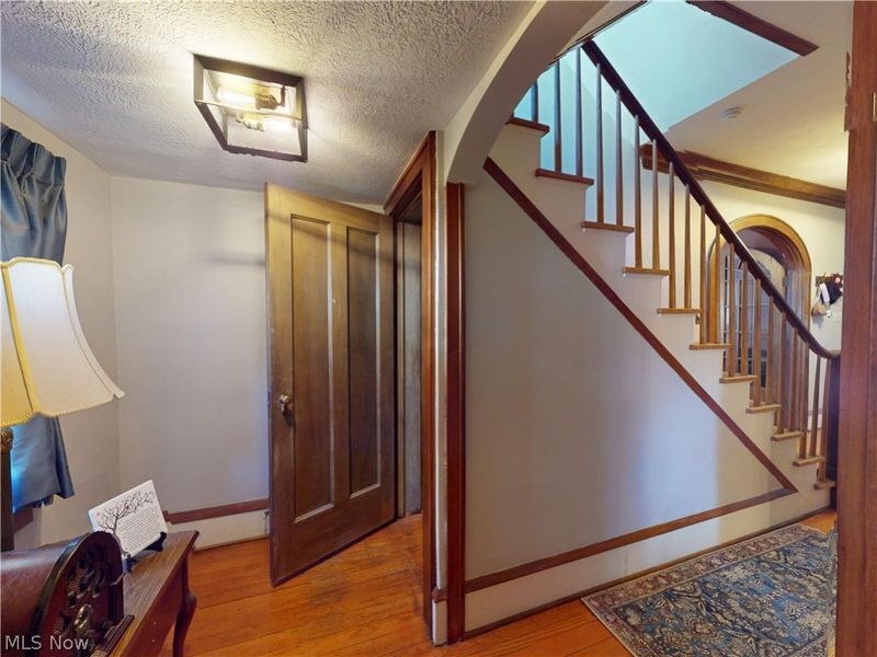 217 4th Street NE, Massillon, OH 44646 Photo 4