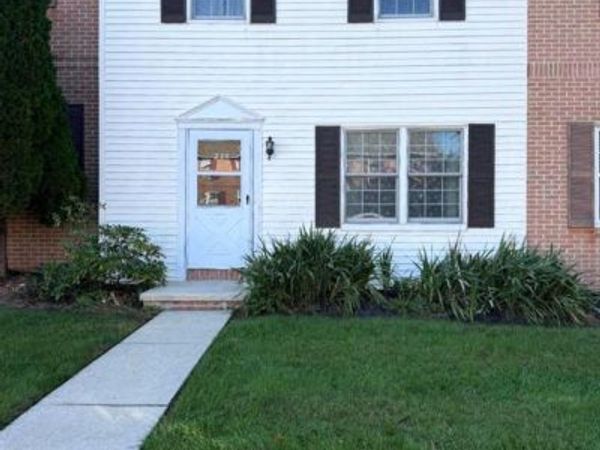 235 GREENLAND DRIVE, LANCASTER, PA 17602