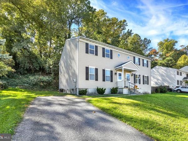 2 MOHNTON LAWN COURT, MOHNTON, PA 19540