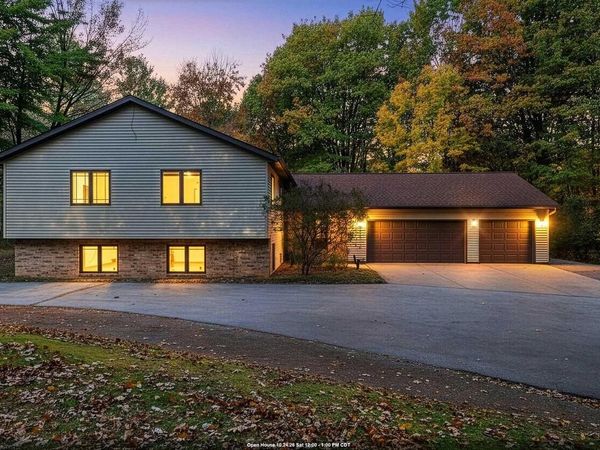 2703 RED PINE COURT, Green Bay, WI 54313