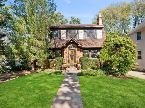 1626 Elmwood Avenue , Wilmette, IL 60091