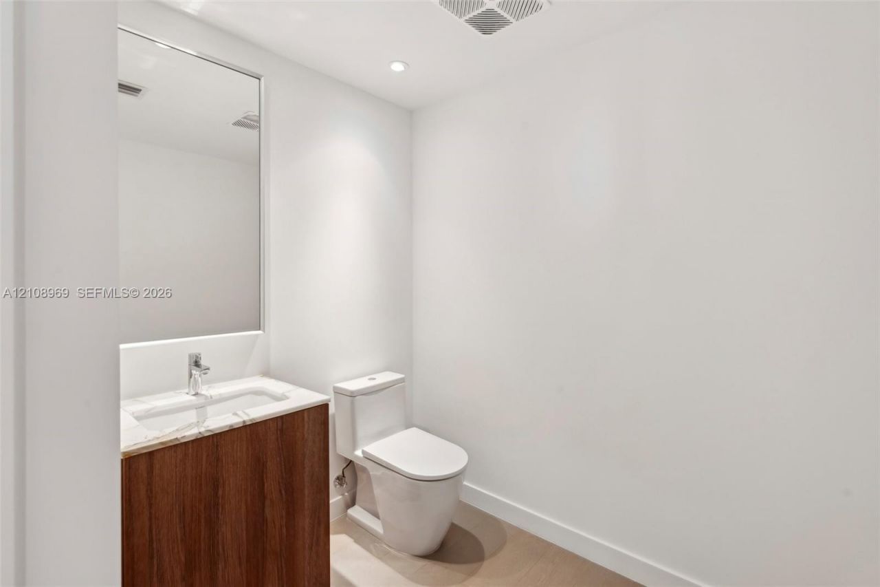 500 Alton Rd. , Unit 3004, Miami Beach, FL 33139 Photo
