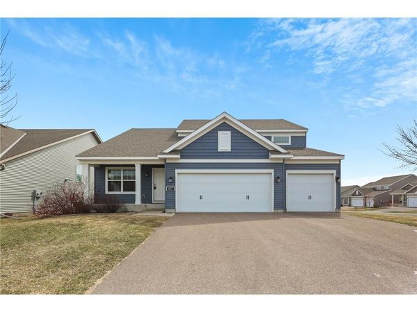 657 Copper Ct , Waconia, MN 55387