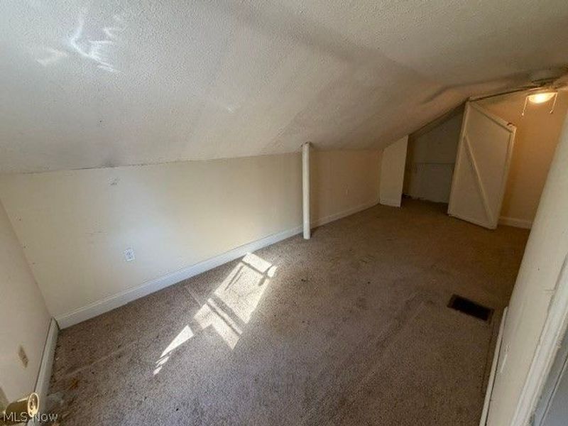9510 E Center Street, Windham, OH 44288 Photo 12