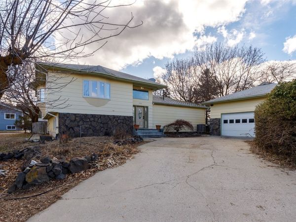 200 Sunny Drive , Electric City, WA 99123