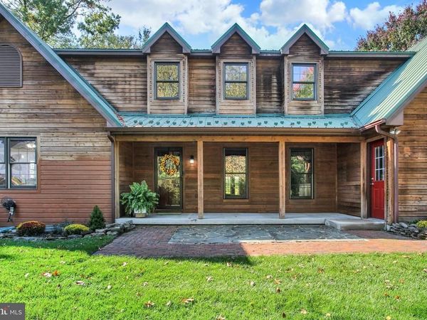 1002 LONG LANE , GETTYSBURG, PA 17325