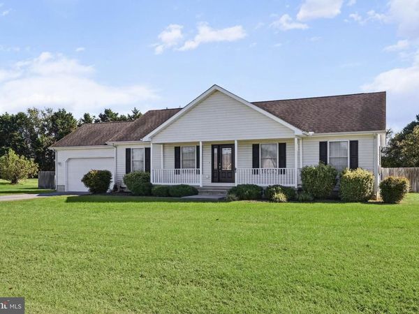 318 CLEARBROOKE BOULEVARD, SEAFORD, DE 19973