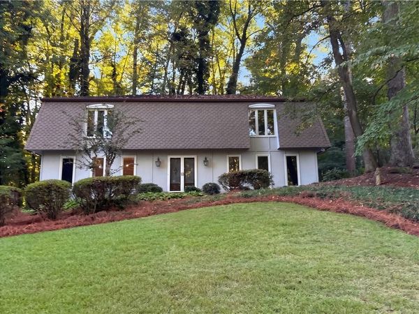 744 Fairfield Drive , Marietta, GA 30068