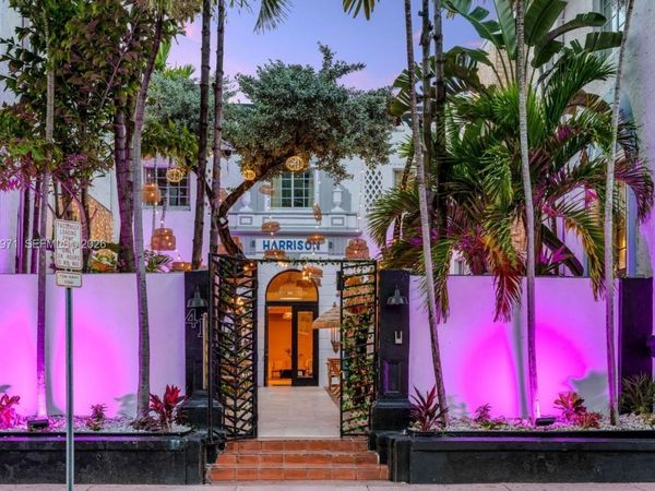 411 Washington Ave , Miami Beach, FL 33139