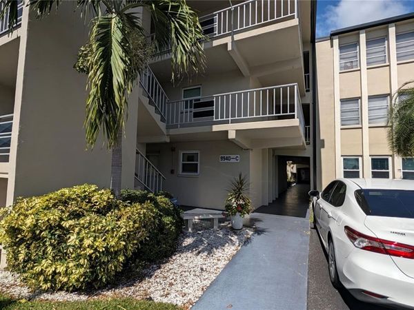 9940 47TH AVENUE N, Unit 206, ST PETERSBURG, FL 33708
