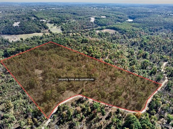 27588 Mimosa Lane , Lebanon, MO 65536
