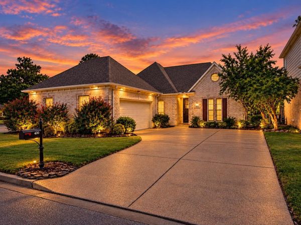 400 FOUNTAIN LAKE DR, Memphis, TN 38120