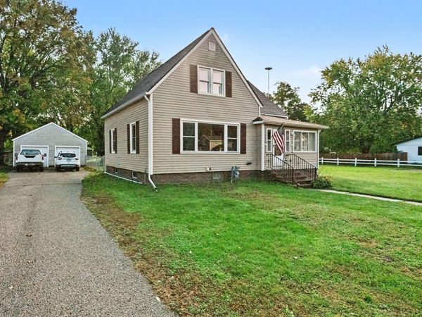 531 S Farmer Street, Otsego, MI 49078