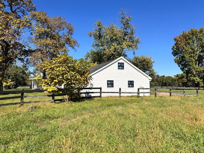 6688 Smith Road, Goshen Township, OH 45140 Photo 16