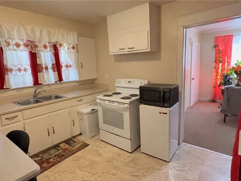 829 Ardella Avenue, Akron, OH 44306 Photo 6