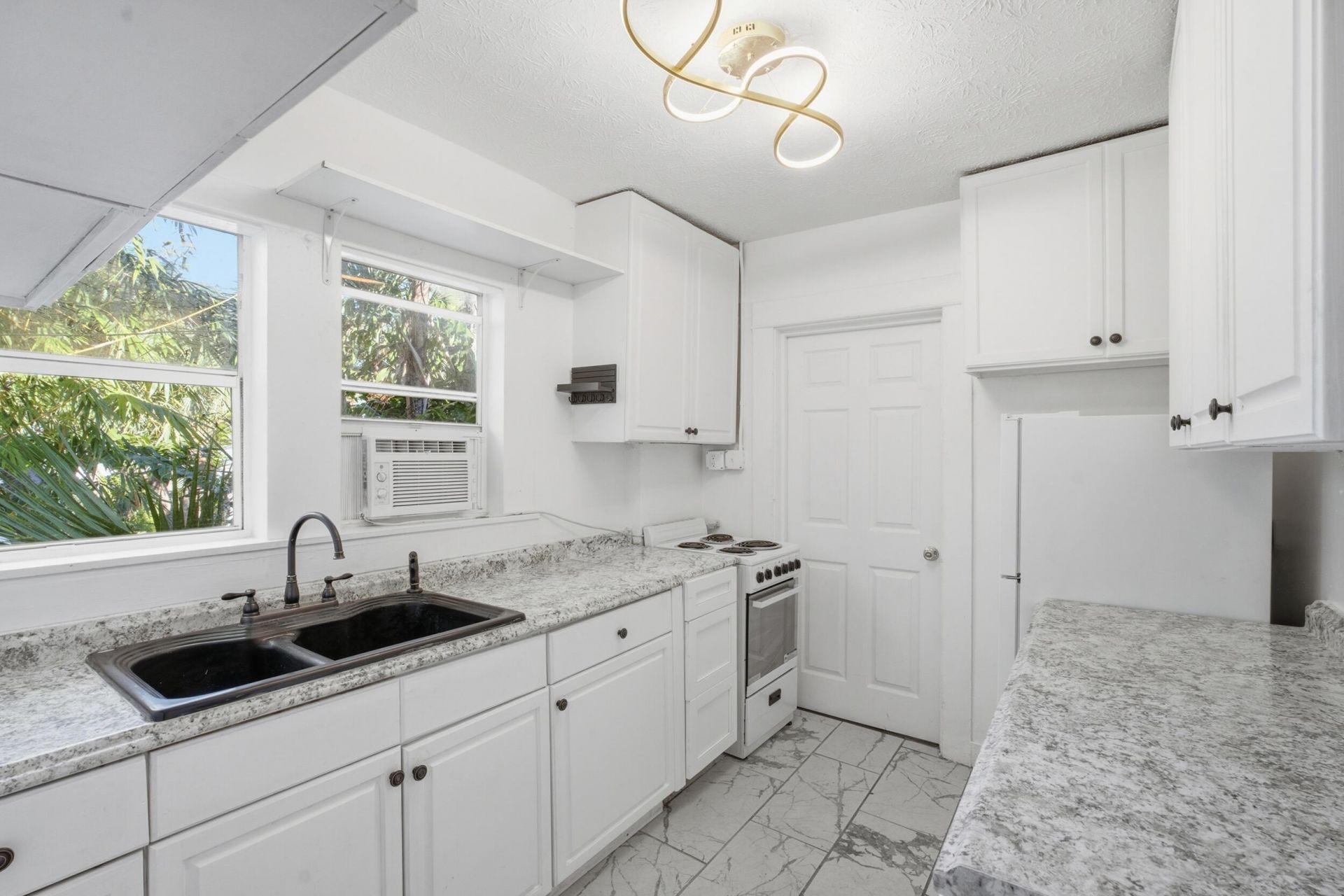 640 SW Bryant Avenue, Unit 6, Stuart, FL 34994 Photo