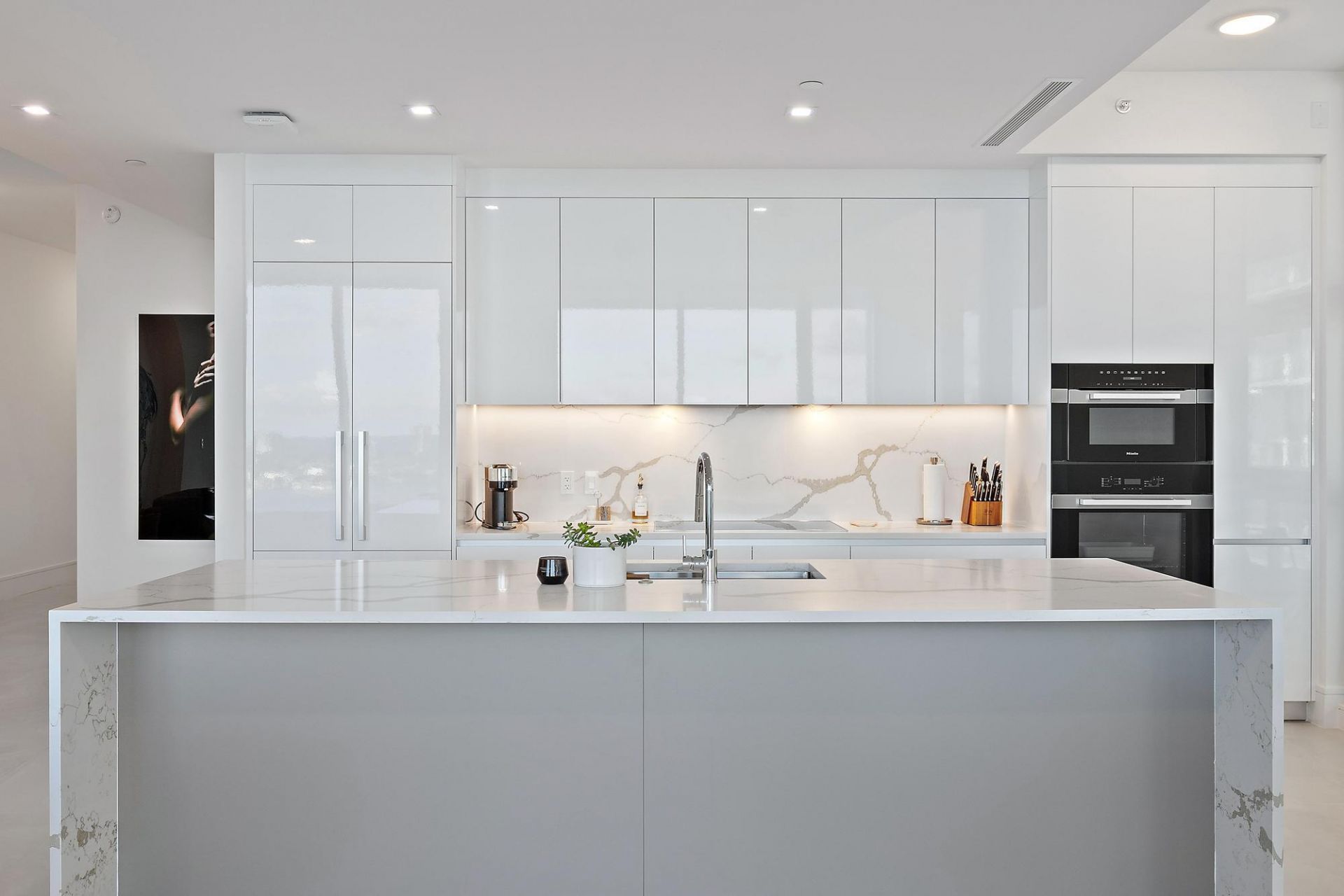 220 Lake Shore Drive, Unit 1802, Lake Park, FL 33403 Photo