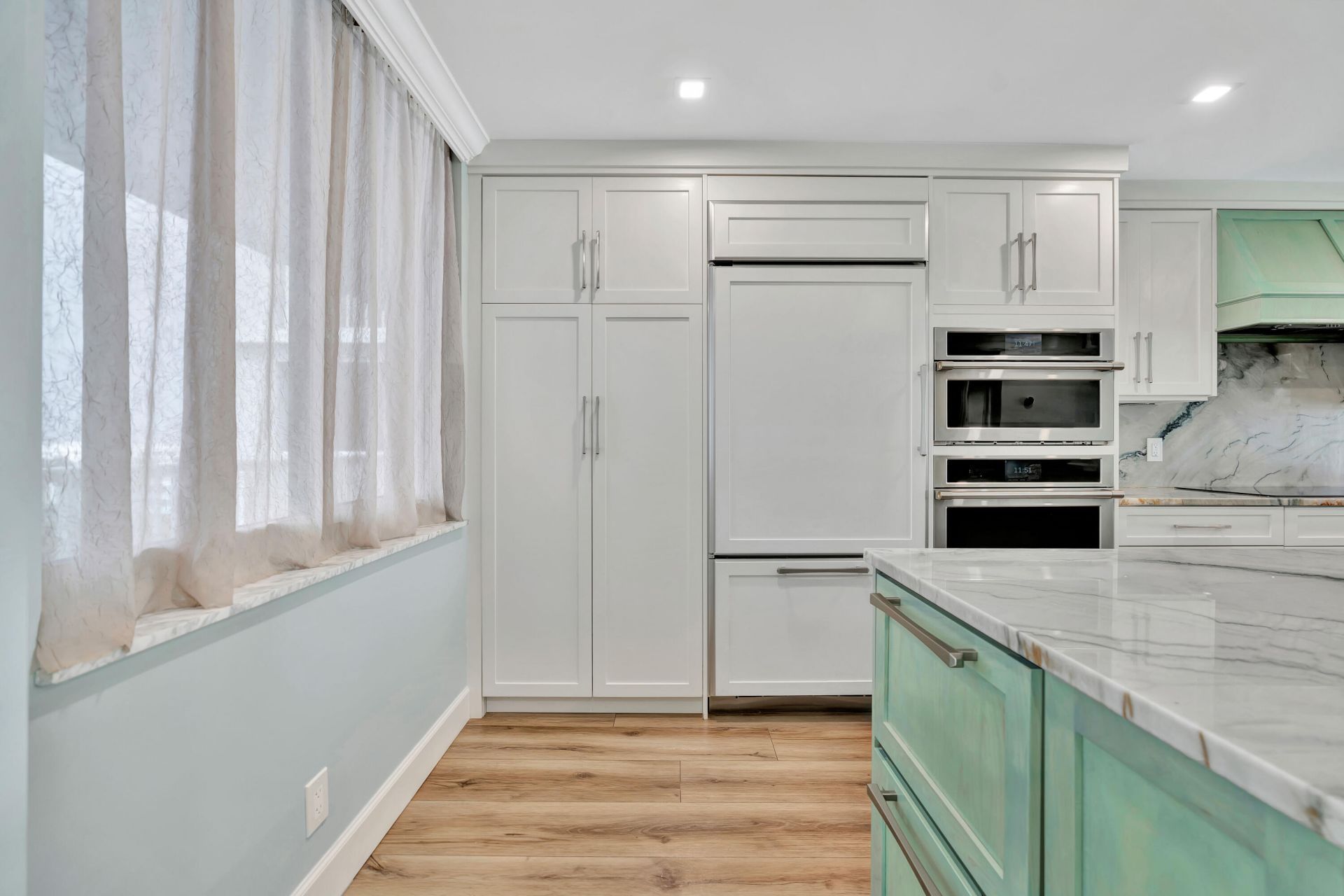 911 Ocean Drive, Unit 704, Juno Beach, FL 33408 Photo